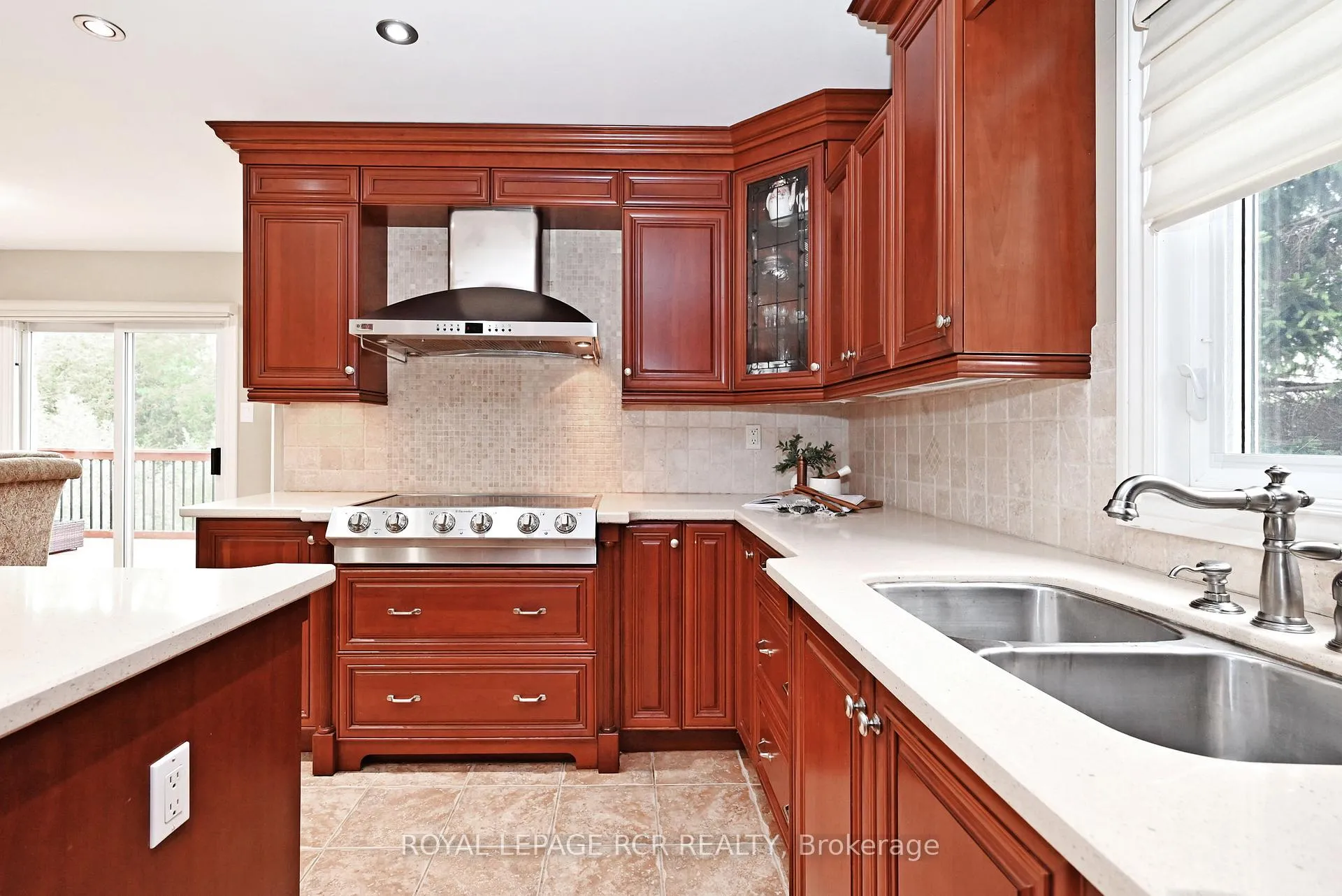 Photo 17 of 80 Cranberry Lane, Aurora, Aurora Highlands — HOMEH