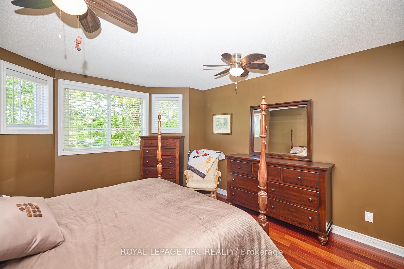 Photo 9 of 7 Scottdale Court, Pelham, Fonthill — HOMEH