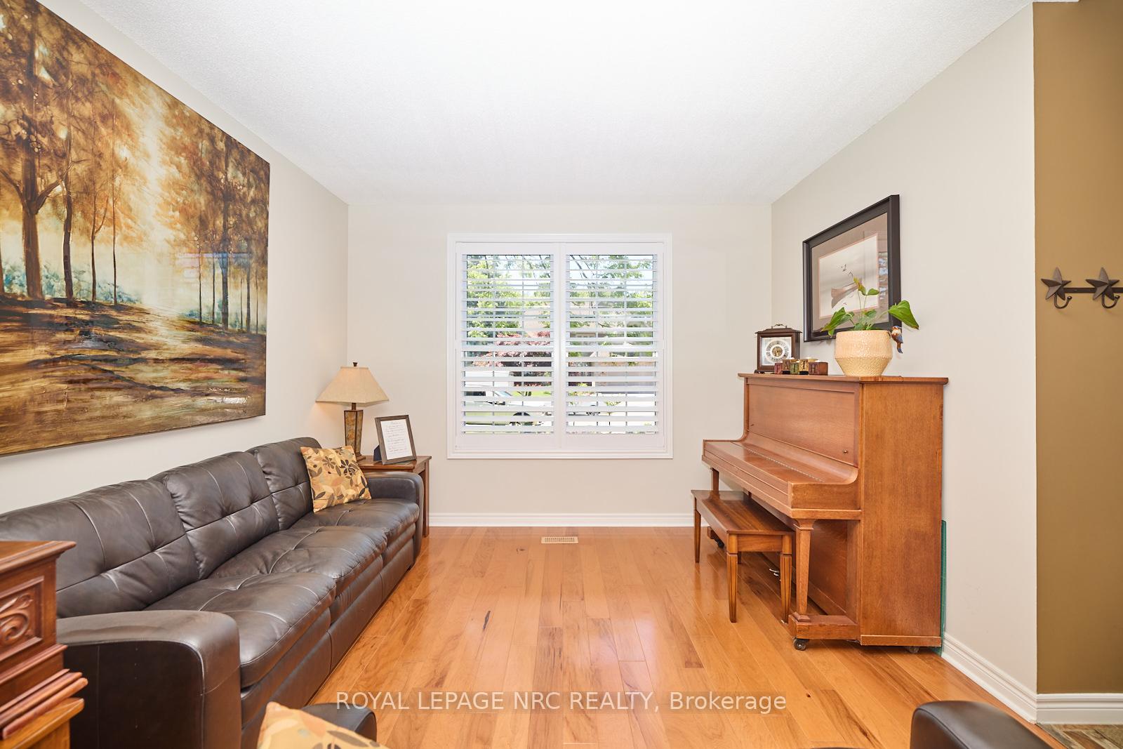 Photo 13 of 7 Scottdale Court, Pelham, Fonthill — HOMEH