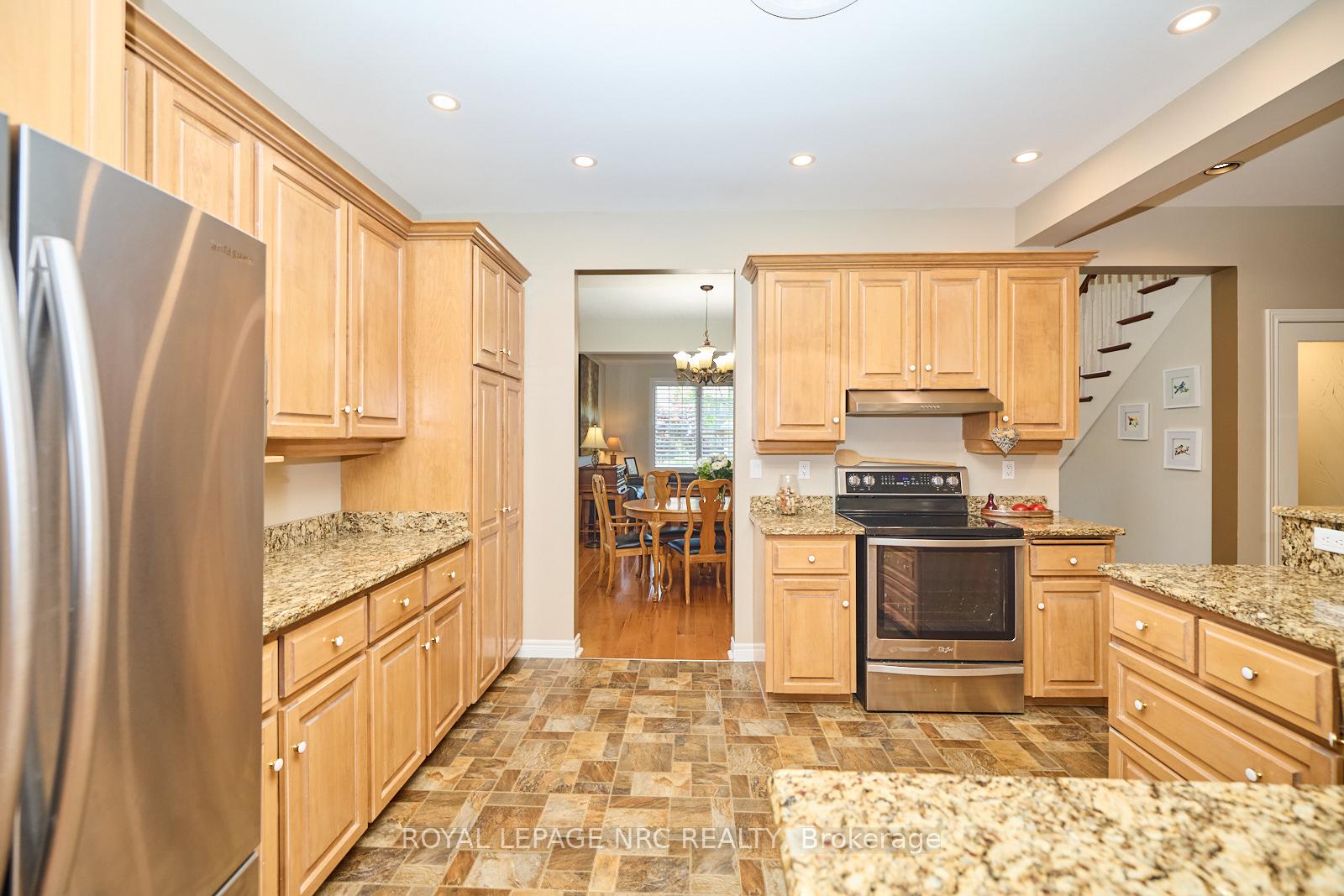 Photo 18 of 7 Scottdale Court, Pelham, Fonthill — HOMEH