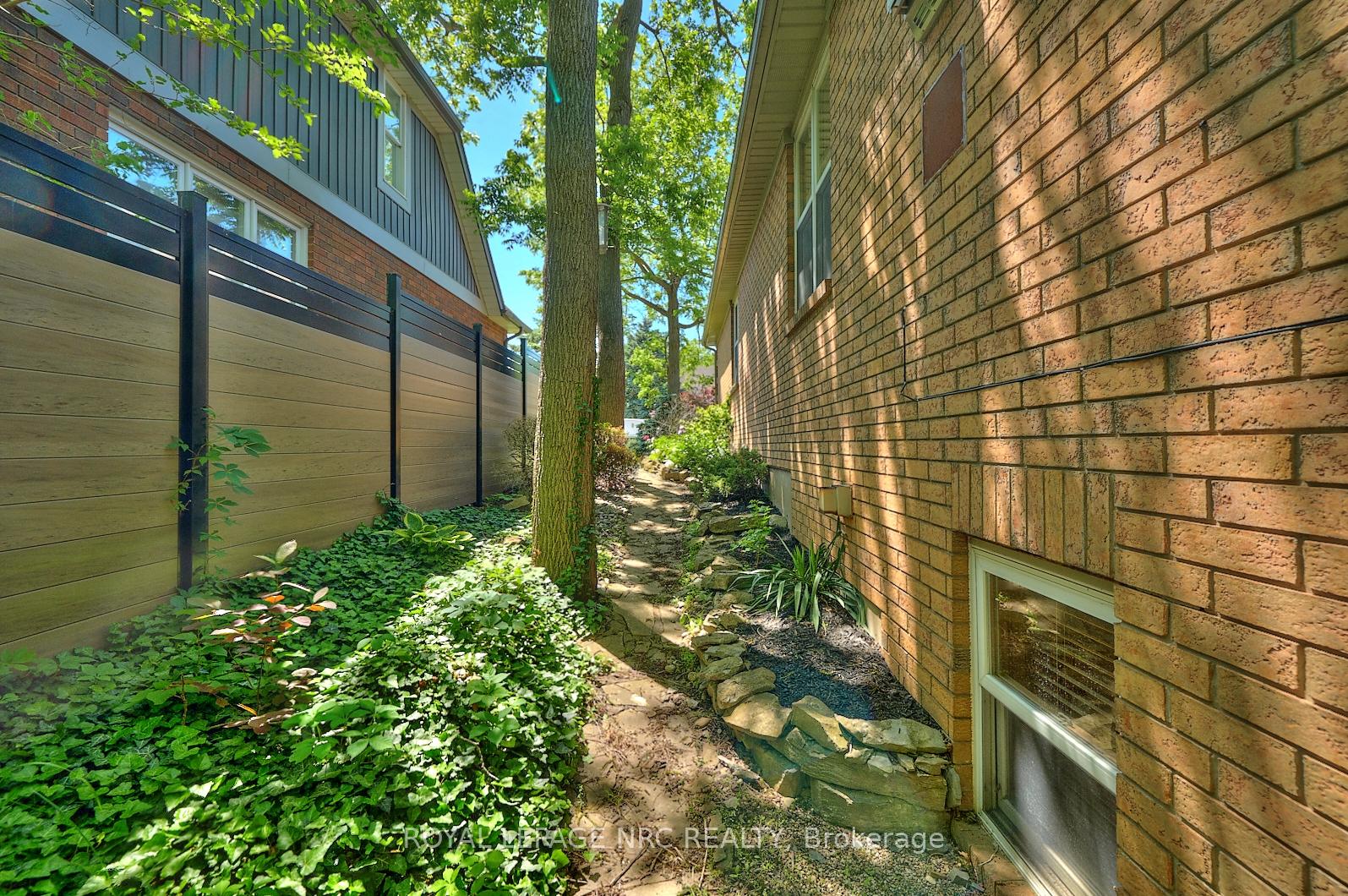 Photo 48 of 7 Scottdale Court, Pelham, Fonthill — HOMEH