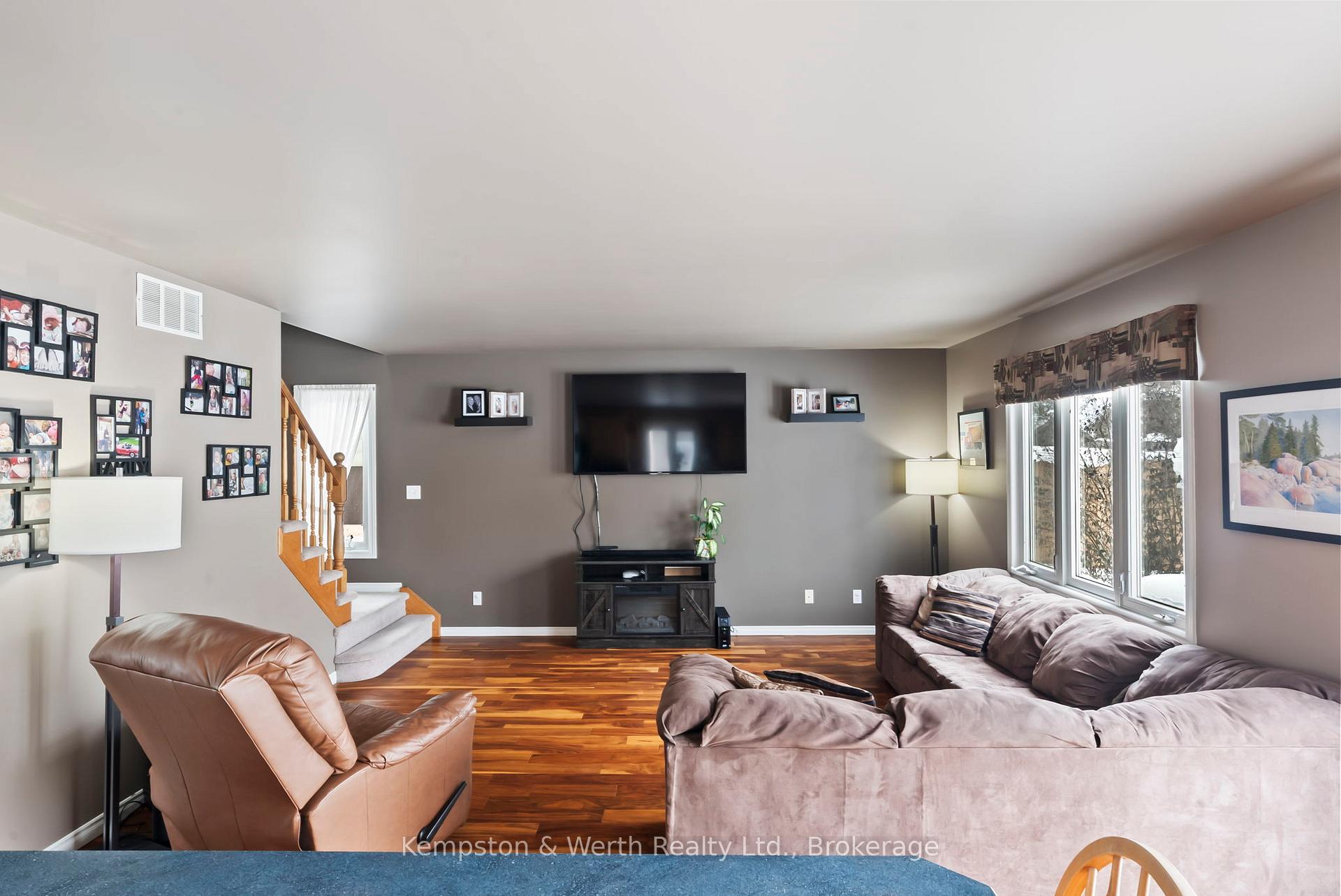 Photo 15 of 581 Inkerman Street E, North Perth, Listowel — HOMEH