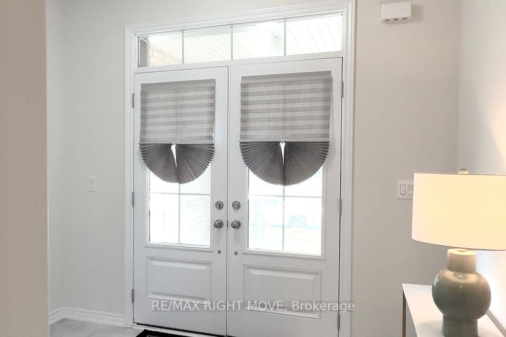 Photo 3 of 3117 Orion Boulevard, Orillia — HOMEH