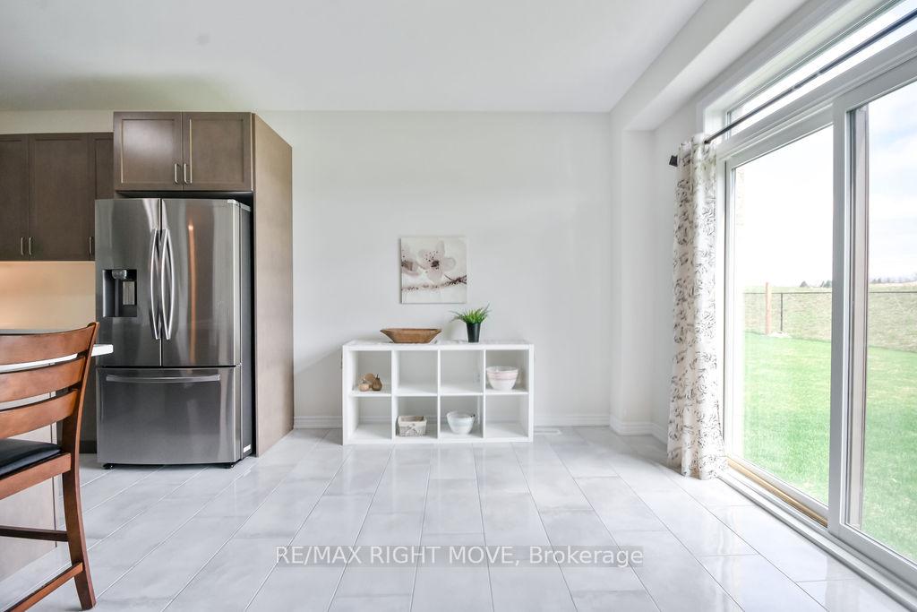 Photo 9 of 3117 Orion Boulevard, Orillia — HOMEH