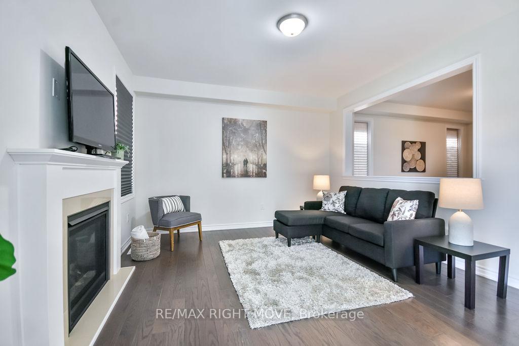 Photo 11 of 3117 Orion Boulevard, Orillia — HOMEH