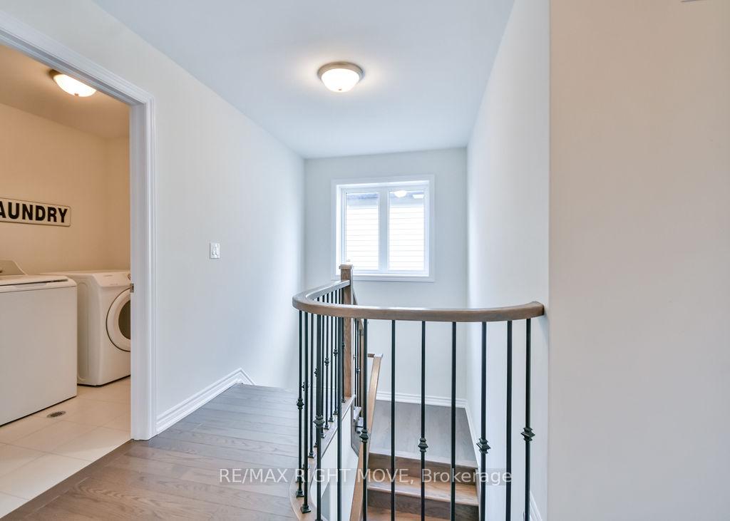 Photo 15 of 3117 Orion Boulevard, Orillia — HOMEH
