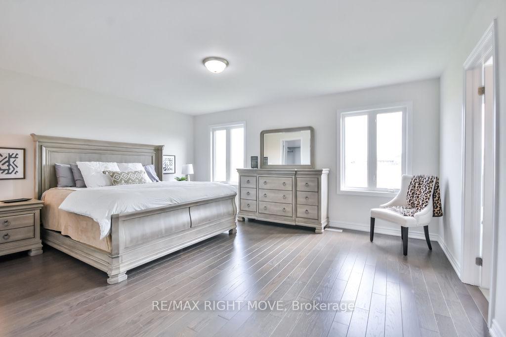 Photo 17 of 3117 Orion Boulevard, Orillia — HOMEH