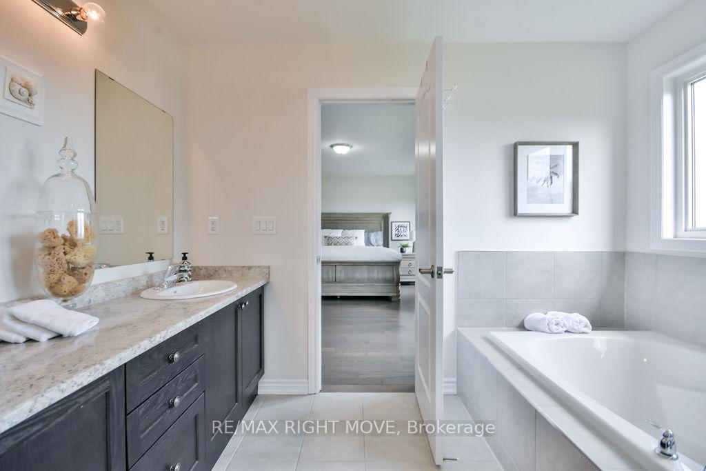 Photo 21 of 3117 Orion Boulevard, Orillia — HOMEH