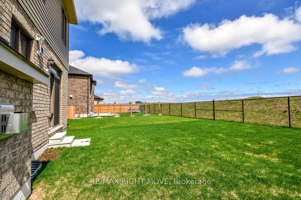 Photo 29 of 3117 Orion Boulevard, Orillia — HOMEH