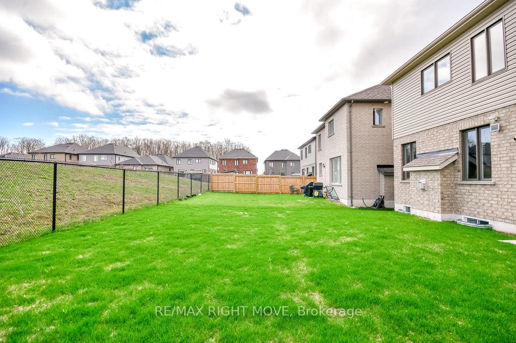 Photo 31 of 3117 Orion Boulevard, Orillia — HOMEH