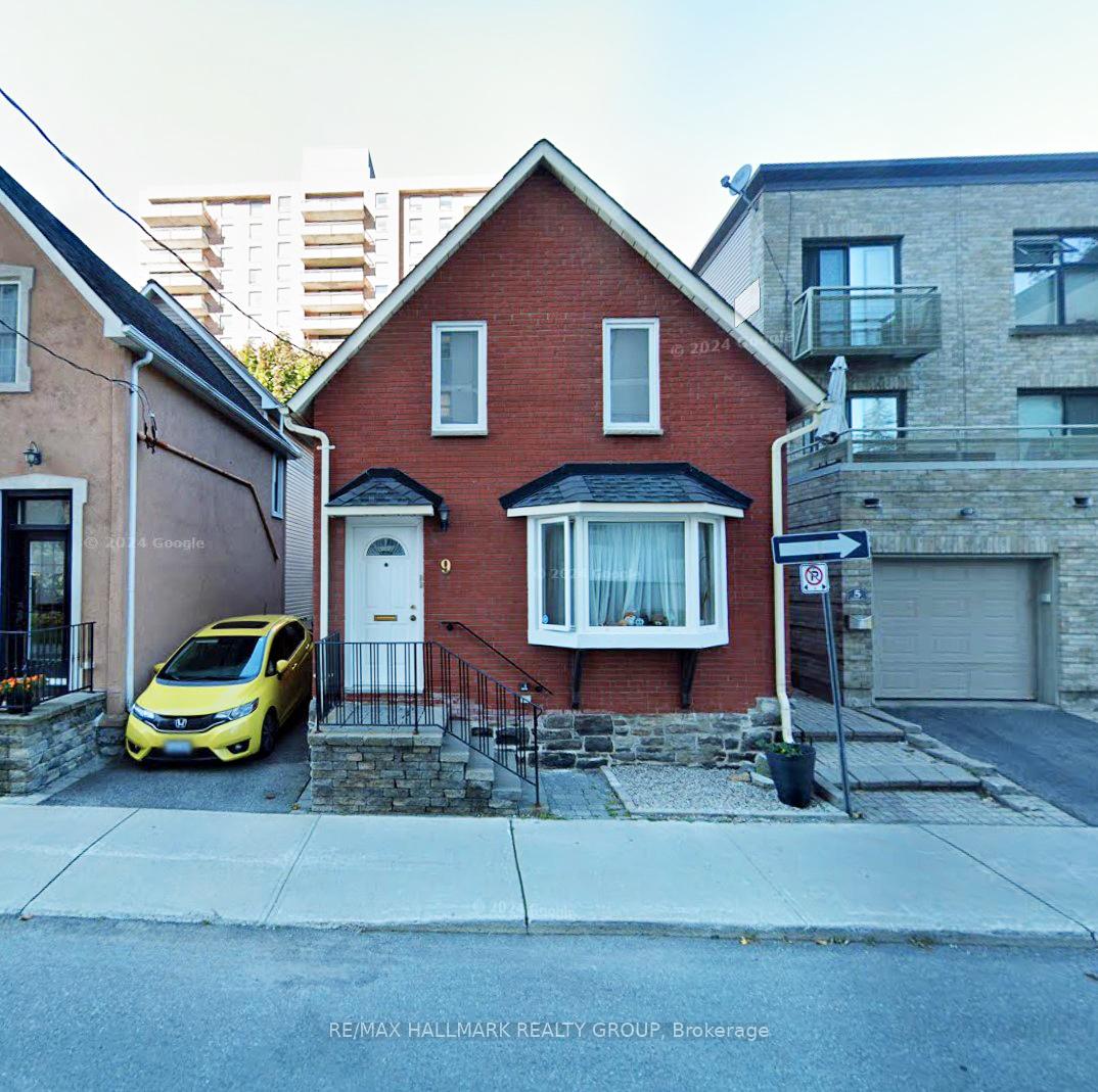Front of Unit 2, 9 Gilmour Street