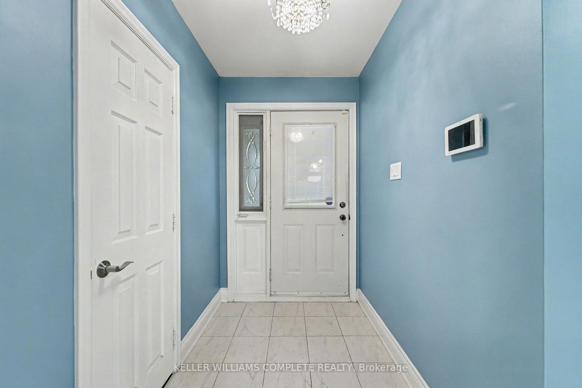 Photo 6 of 512 Finucane Street, Oshawa, McLaughlin — HOMEH