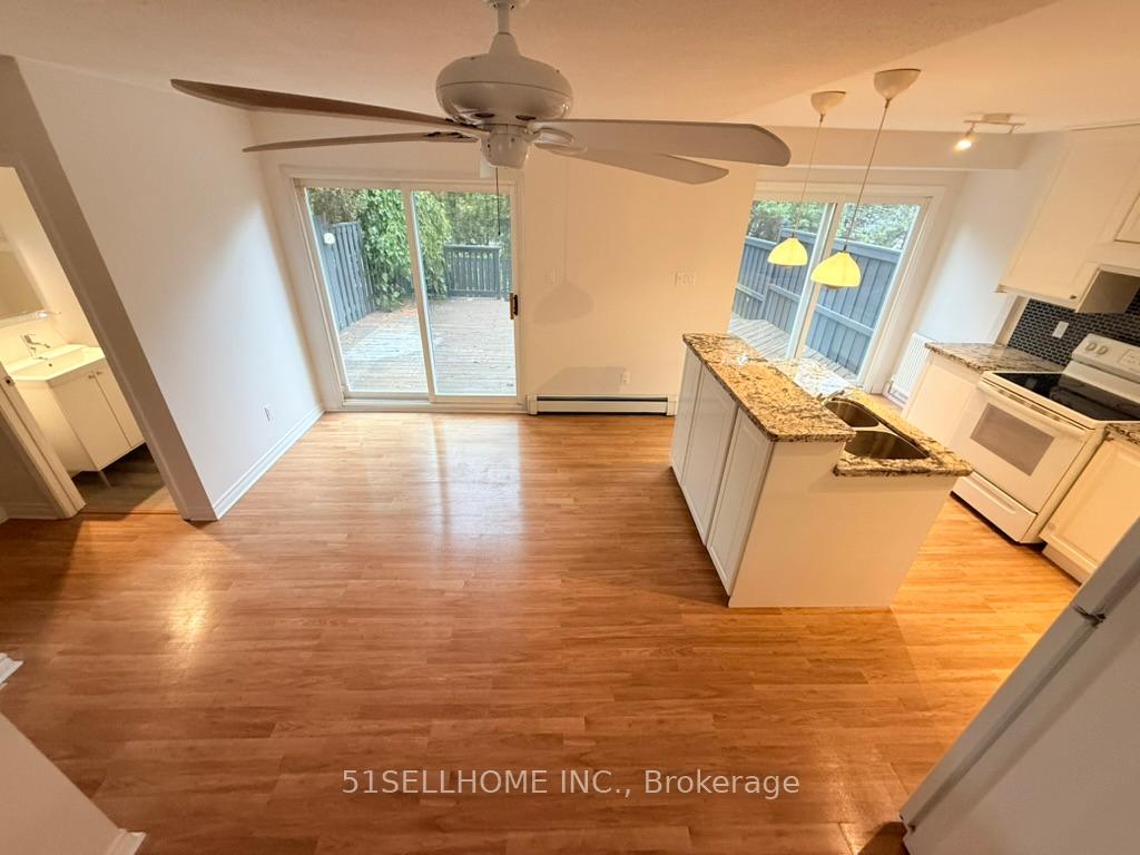 Photo 6 of 2062 Worthington Drive, Oakville, Bronte — HOMEH