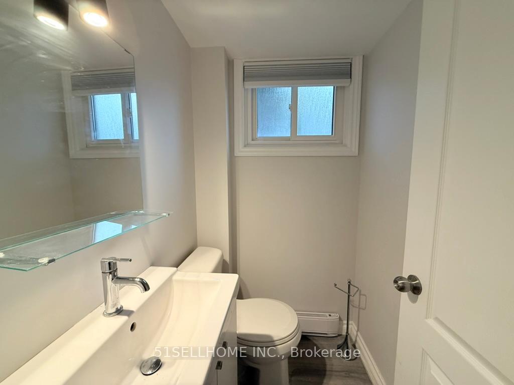 Photo 10 of 2062 Worthington Drive, Oakville, Bronte — HOMEH