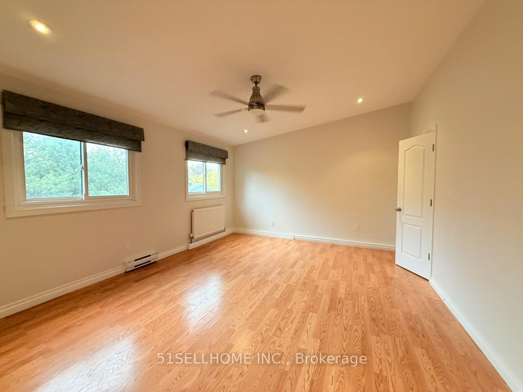 Photo 16 of 2062 Worthington Drive, Oakville, Bronte — HOMEH
