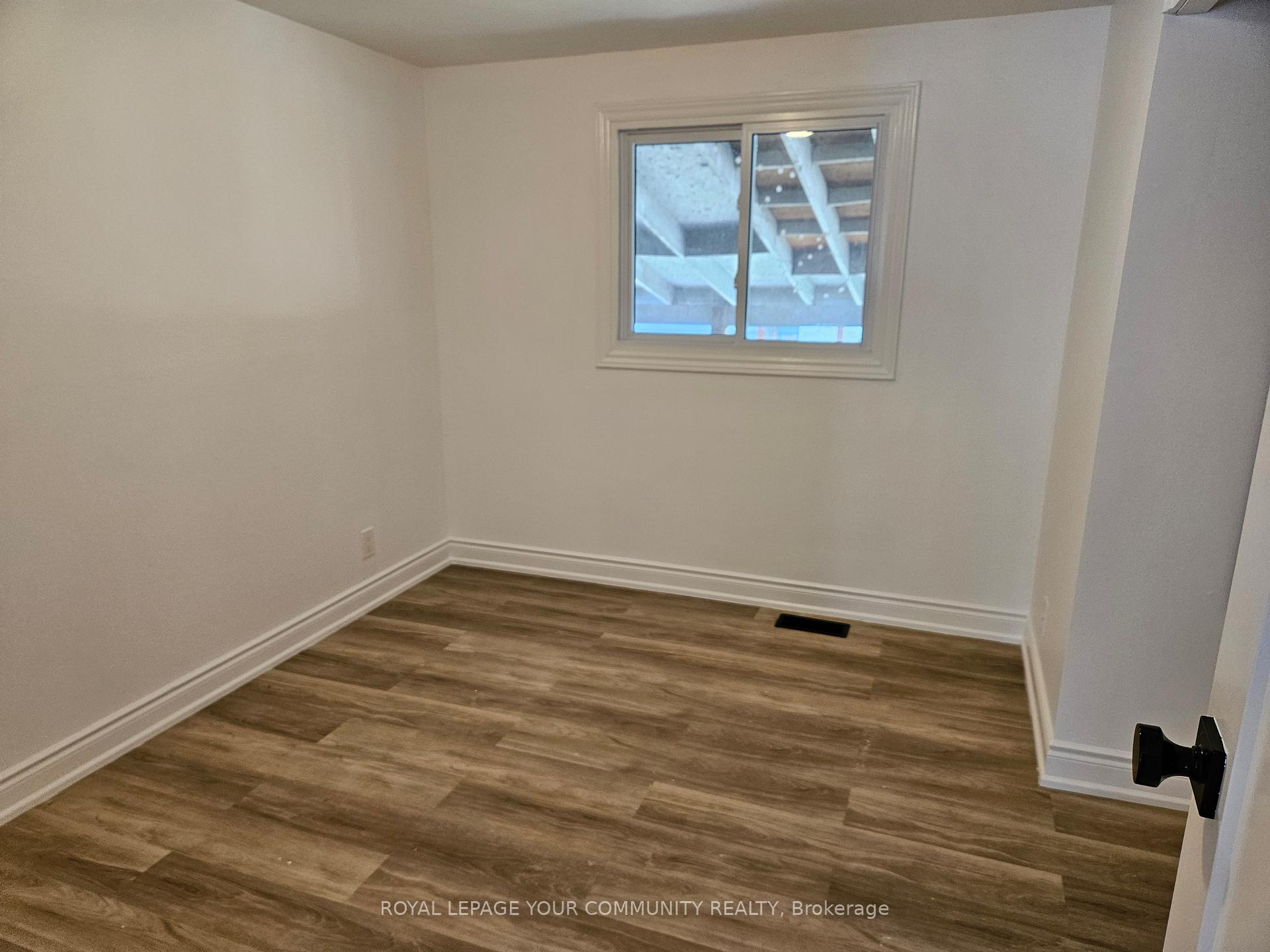 Photo 8 of 39 Eastern Avenue, New Tecumseth, Tottenham — HOMEH