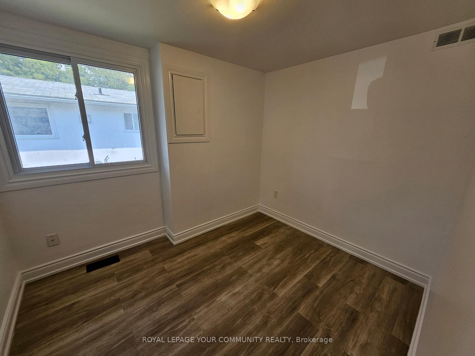 Photo 9 of 39 Eastern Avenue, New Tecumseth, Tottenham — HOMEH