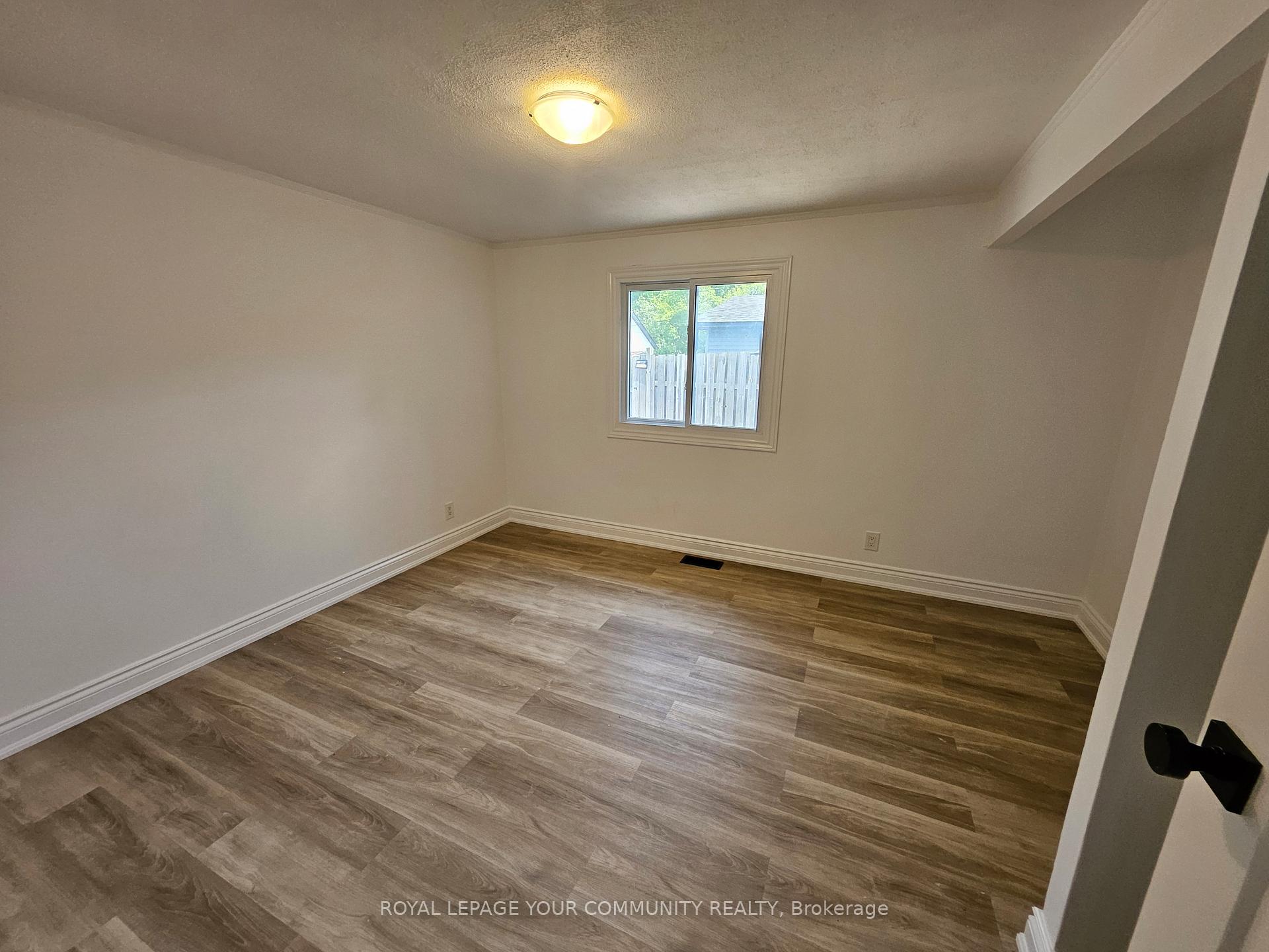 Photo 10 of 39 Eastern Avenue, New Tecumseth, Tottenham — HOMEH