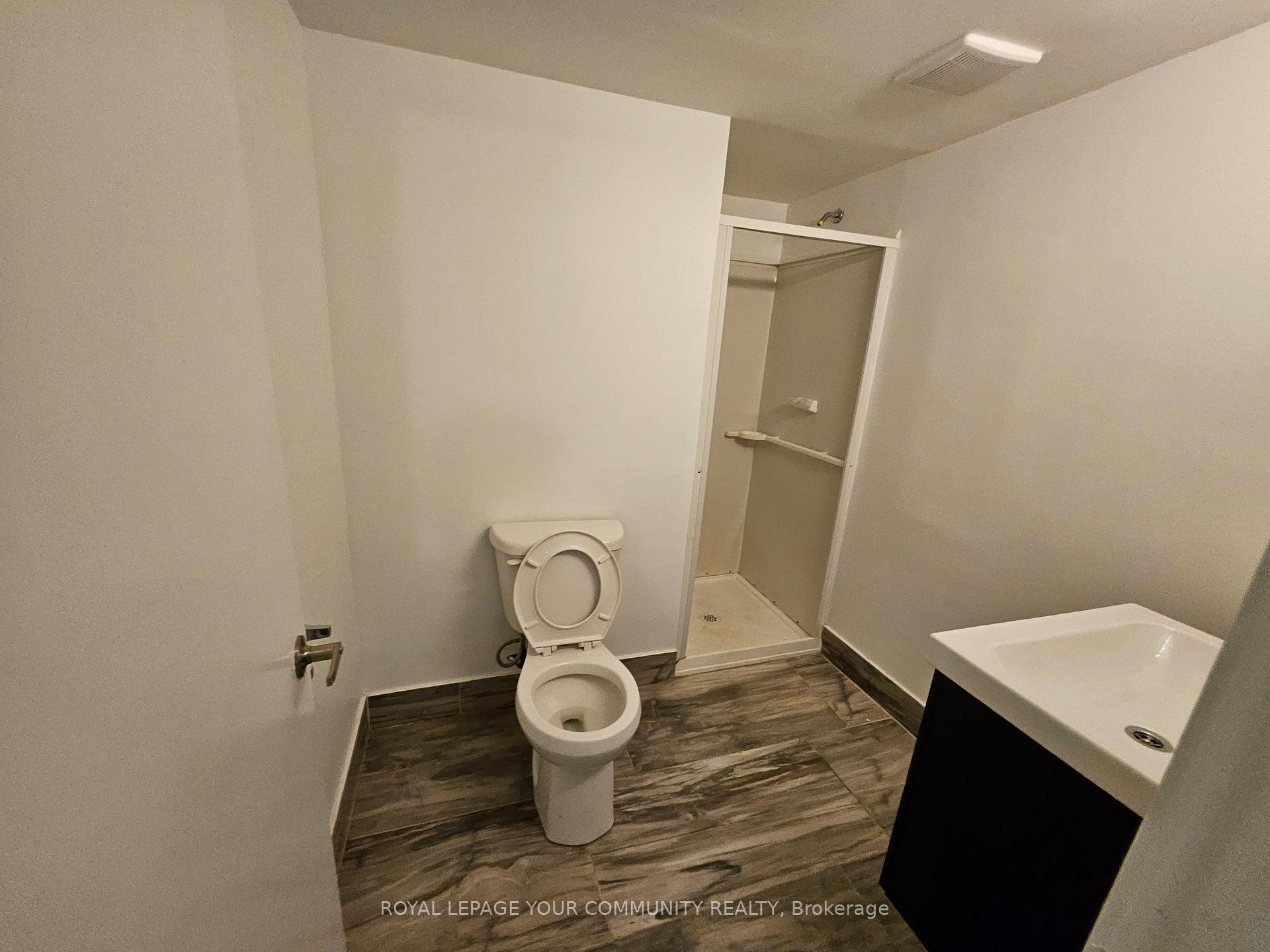 Photo 15 of 39 Eastern Avenue, New Tecumseth, Tottenham — HOMEH