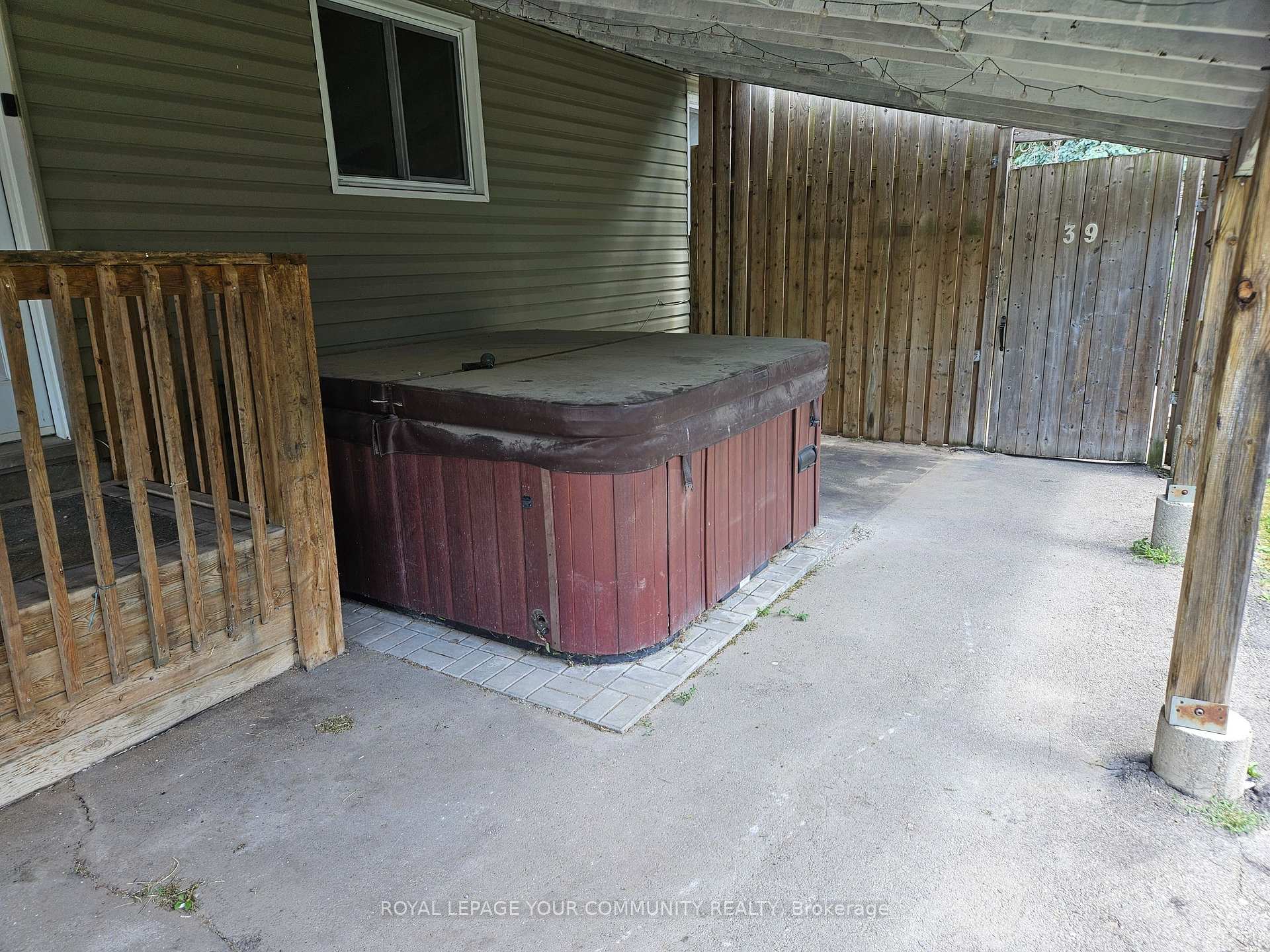 Photo 22 of 39 Eastern Avenue, New Tecumseth, Tottenham — HOMEH