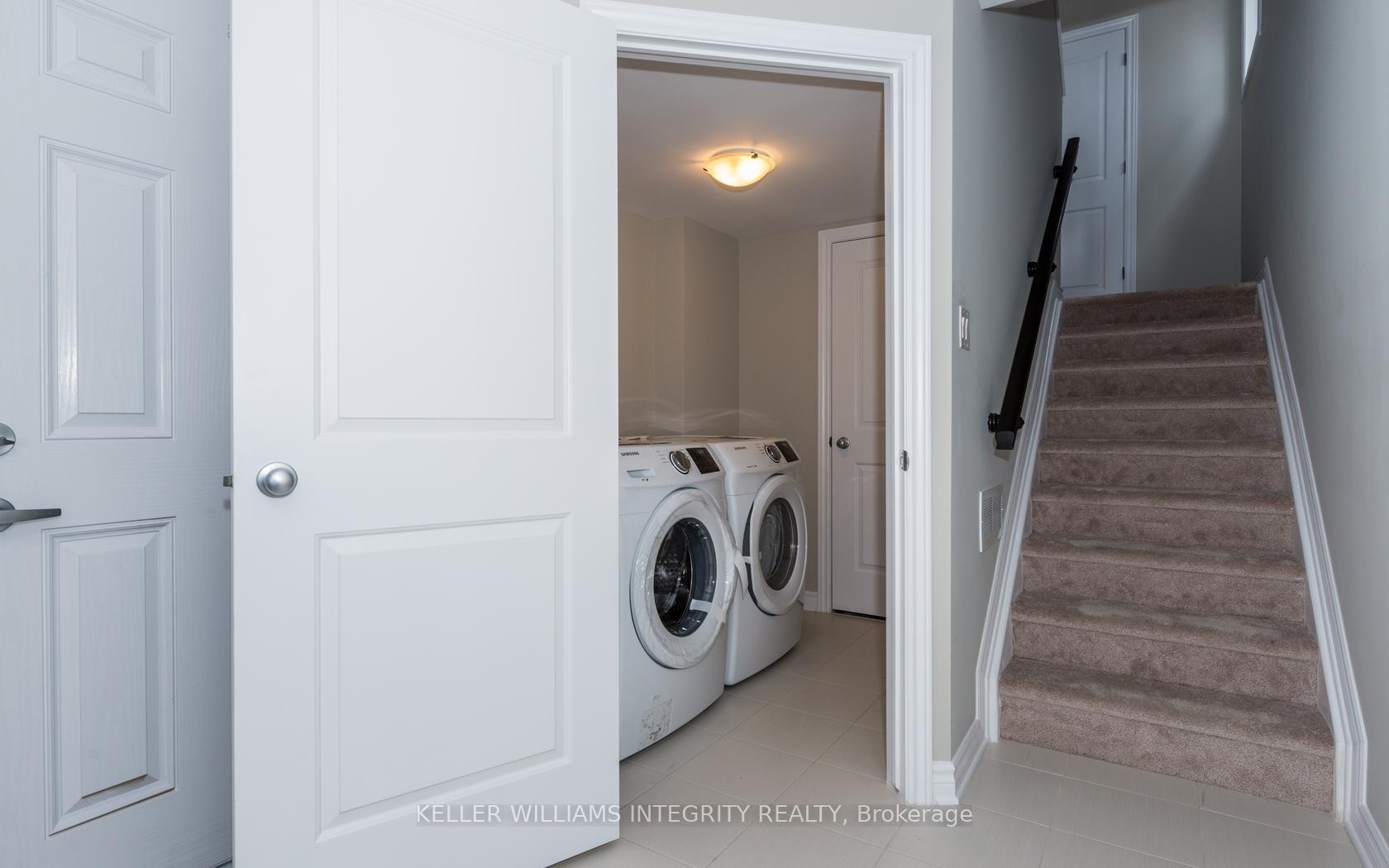 Photo 3 of 317 Citrine Street, Ottawa, Avalon West — HOMEH