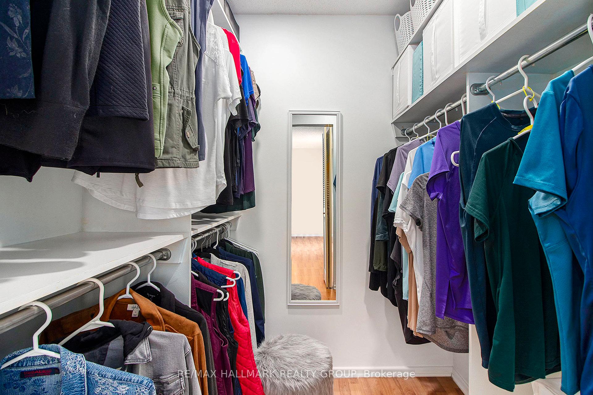 Photo 20 of 1118 Chateau Crescent, Ottawa, Orleans Wood — HOMEH