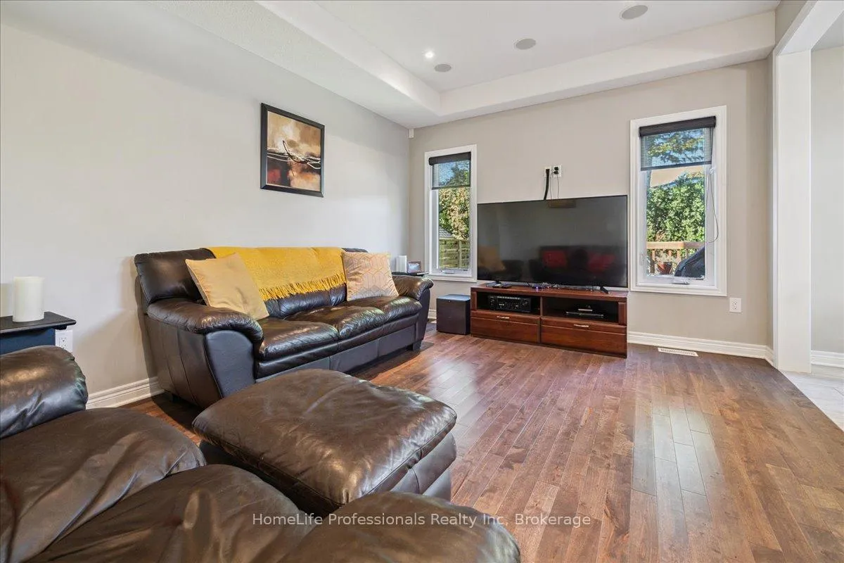 Photo 18 of 6991 Optimist Lane, Niagara Falls, Morrison — HOMEH