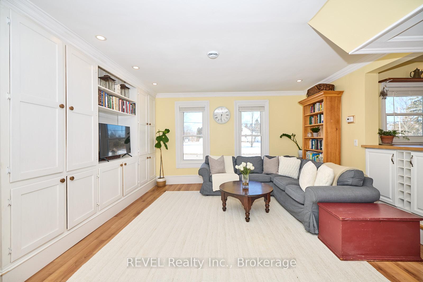 Photo 9 of 1819 Balfour Street, Pelham, North Pelham — HOMEH