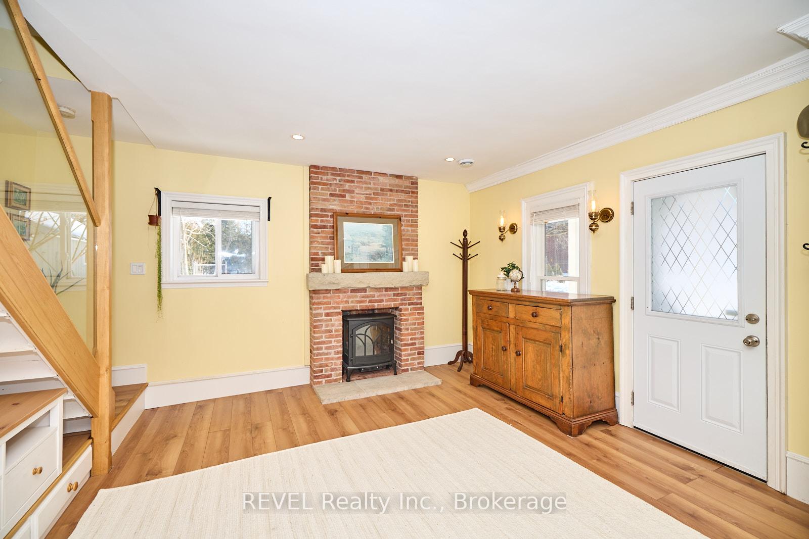 Photo 12 of 1819 Balfour Street, Pelham, North Pelham — HOMEH