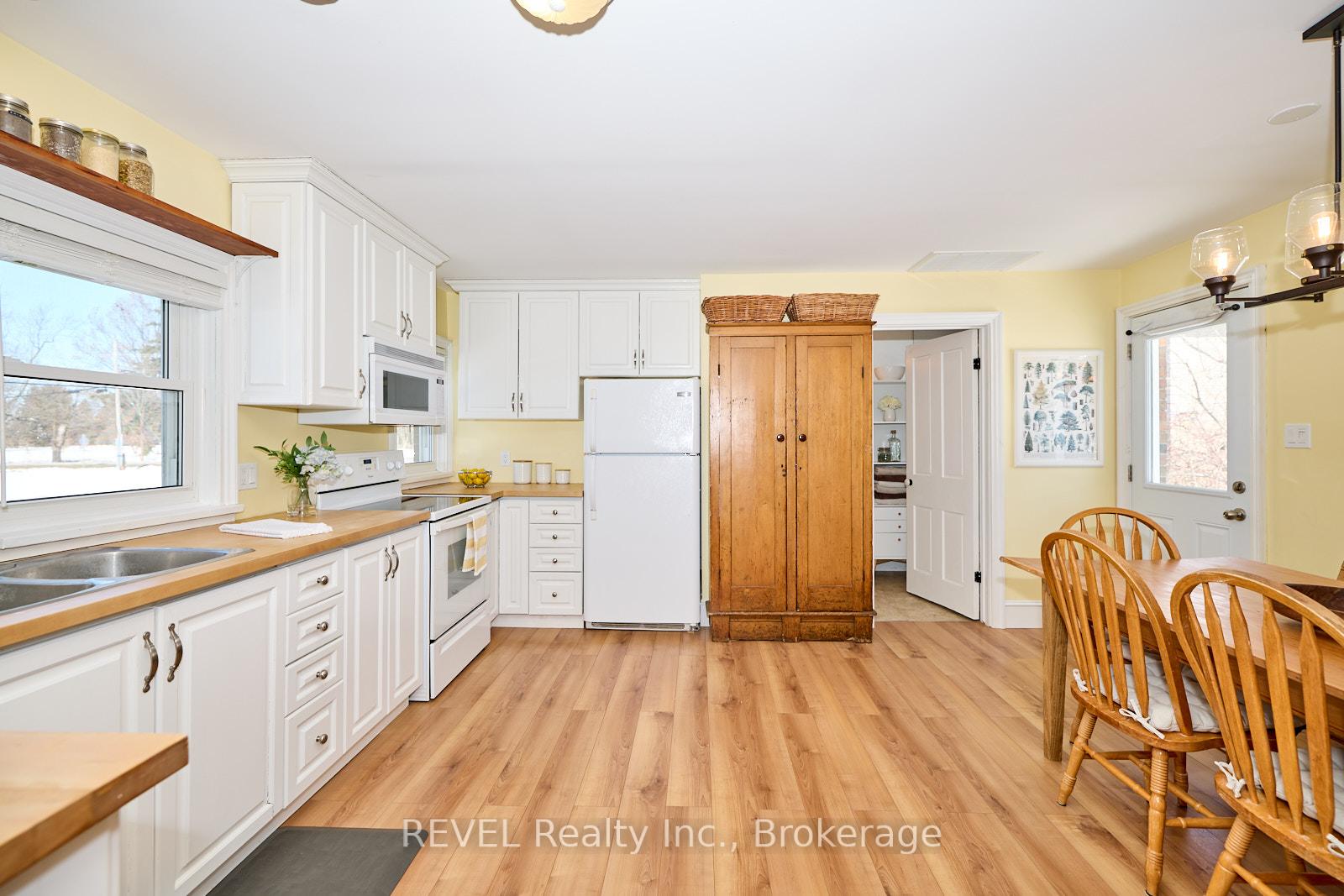 Photo 14 of 1819 Balfour Street, Pelham, North Pelham — HOMEH