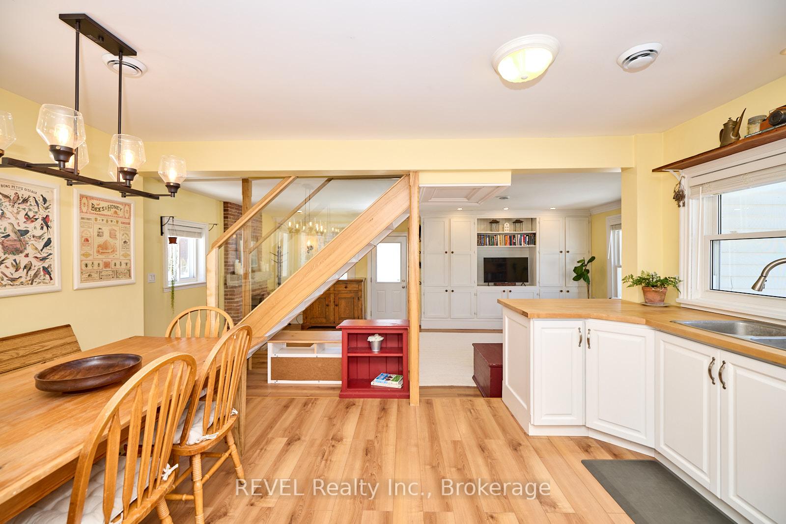 Photo 17 of 1819 Balfour Street, Pelham, North Pelham — HOMEH