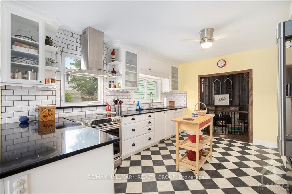 Photo 10 of 9 Robinson Street, Perth — HOMEH