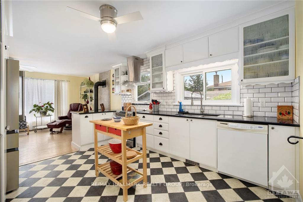 Photo 11 of 9 Robinson Street, Perth — HOMEH