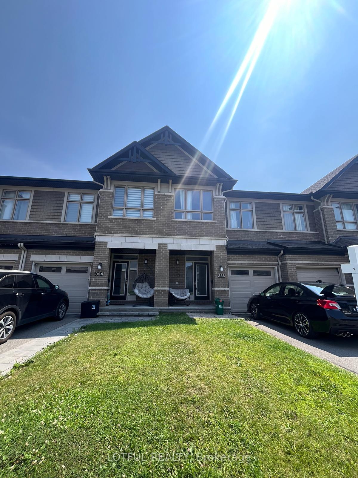 Front of 336 Rainrock Crescent