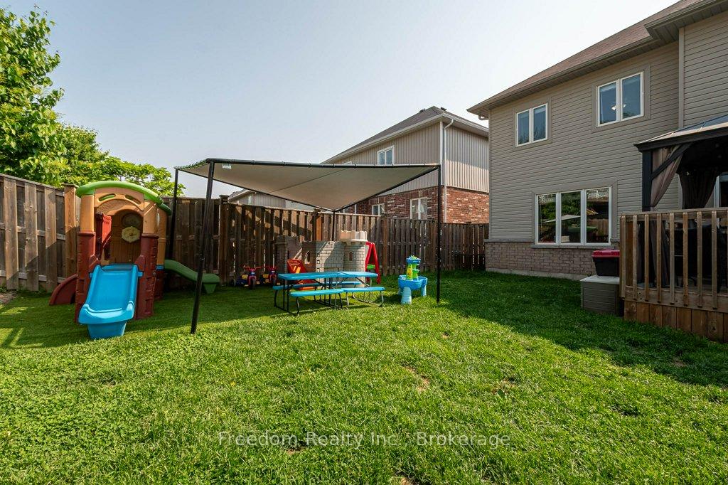 Photo 2 of 3072 Emperor Drive, Orillia — HOMEH