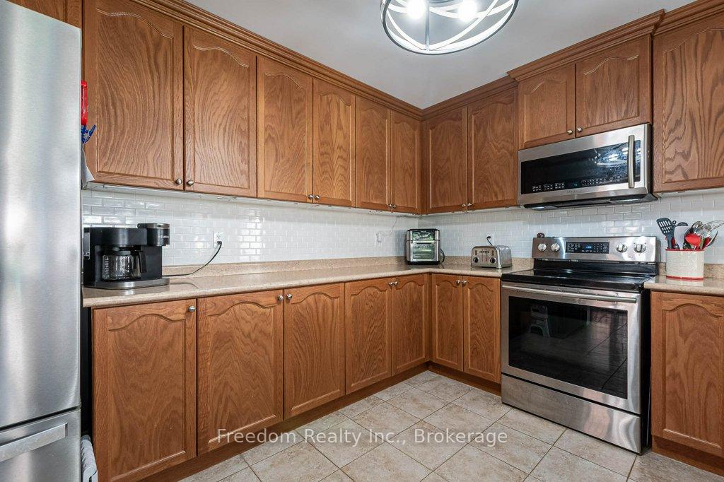 Photo 13 of 3072 Emperor Drive, Orillia — HOMEH
