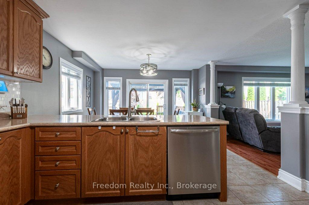 Photo 15 of 3072 Emperor Drive, Orillia — HOMEH