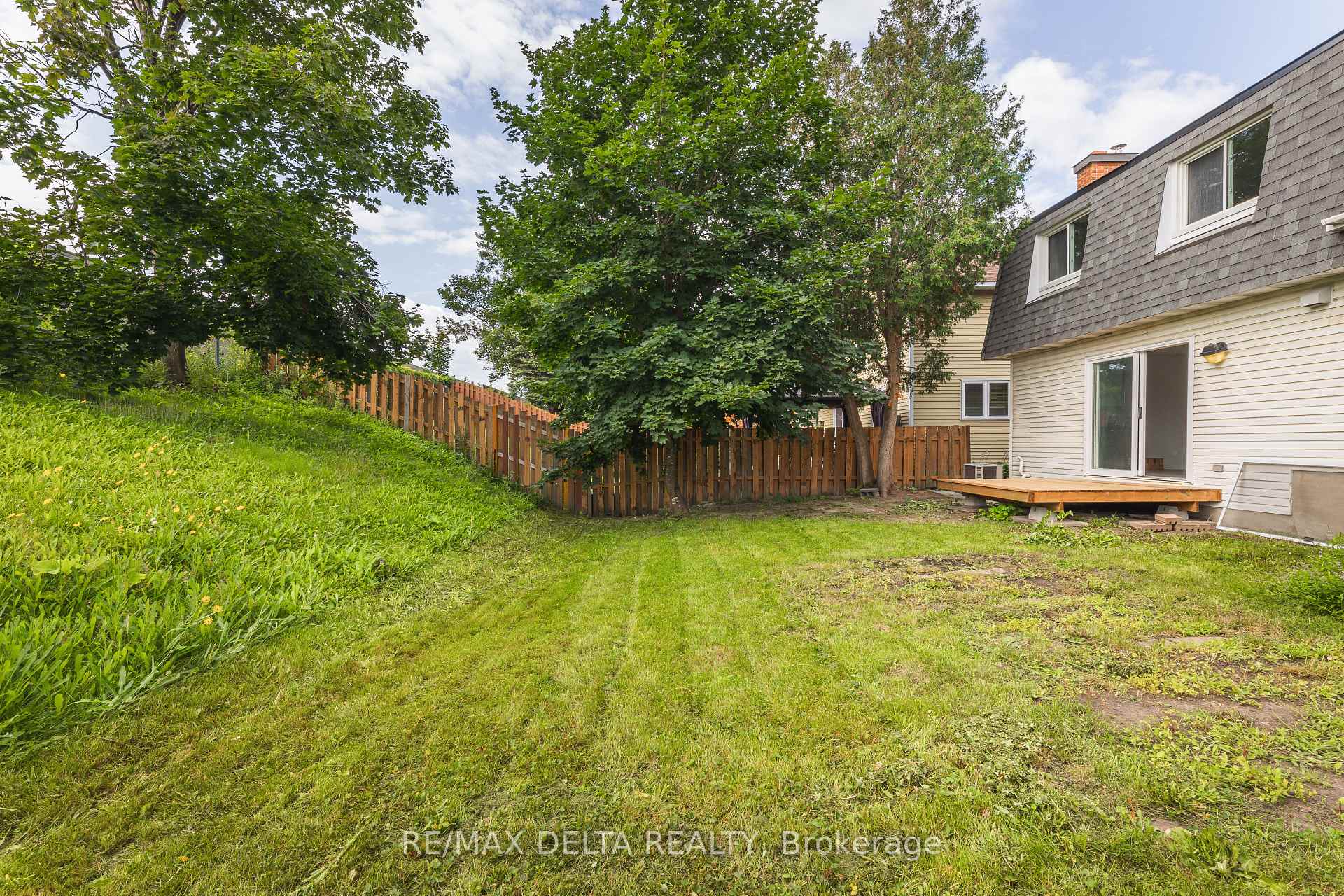 Photo 25 of Unit 0, 6312 Fortune Drive S, Ottawa, Convent Glen North — HOMEH