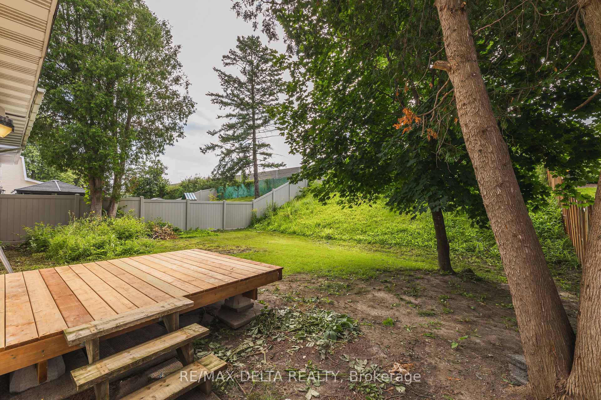 Photo 27 of Unit 0, 6312 Fortune Drive S, Ottawa, Convent Glen North — HOMEH