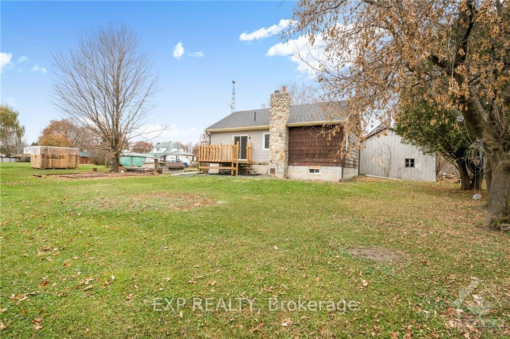 Photo 4 of 21944 Main Street, North Glengarry, North Glengarry (Lochiel) Twp — HOMEH