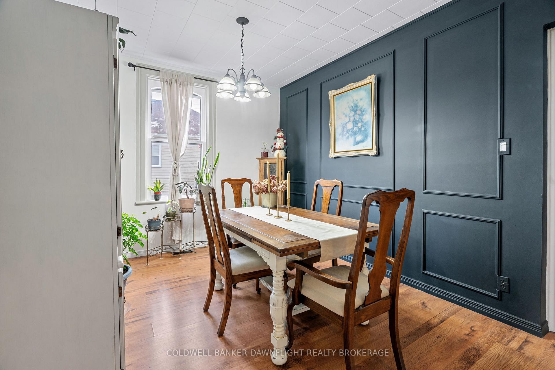 Photo 11 of 133 King Street, North Middlesex, Parkhill — HOMEH