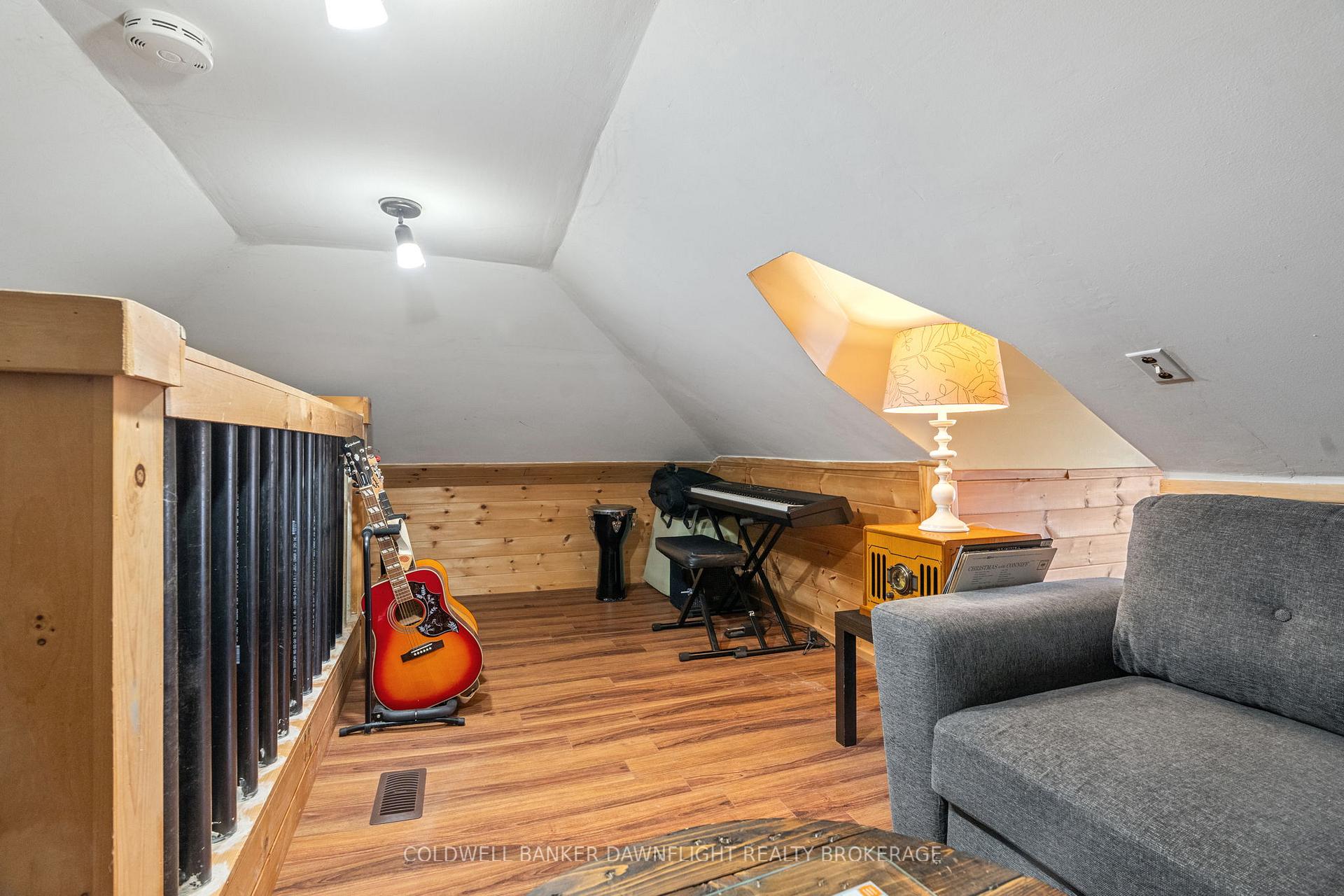 Photo 15 of 133 King Street, North Middlesex, Parkhill — HOMEH
