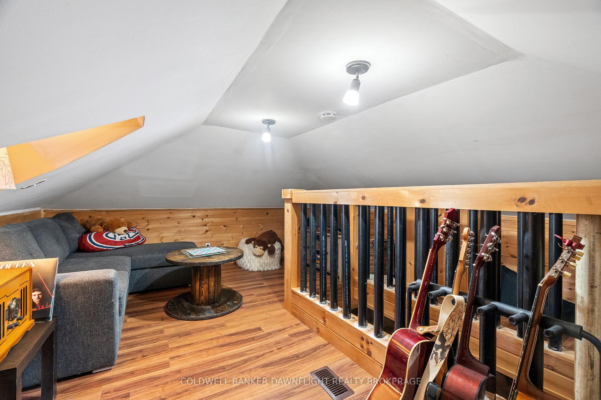 Photo 16 of 133 King Street, North Middlesex, Parkhill — HOMEH