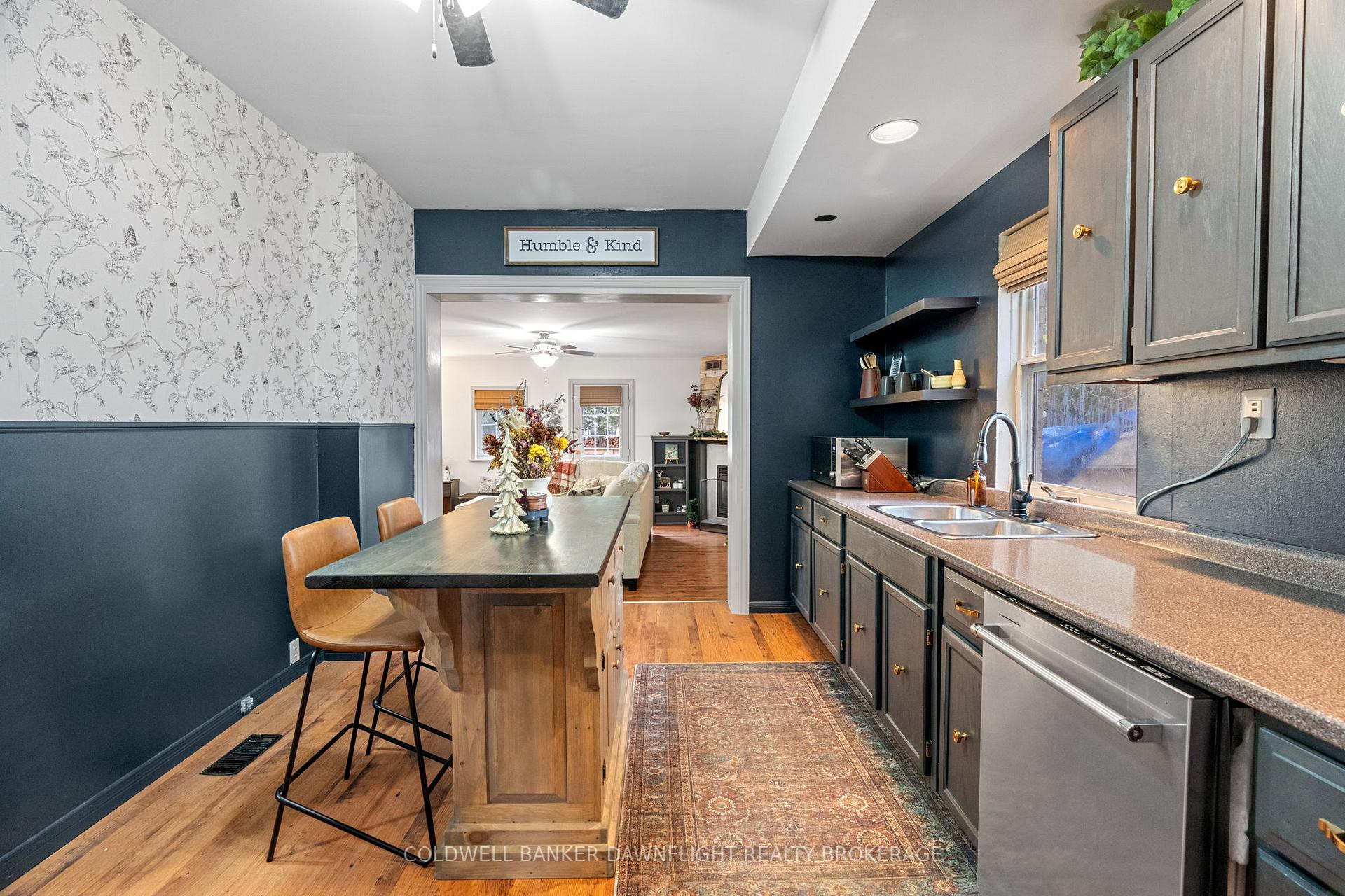 Photo 17 of 133 King Street, North Middlesex, Parkhill — HOMEH