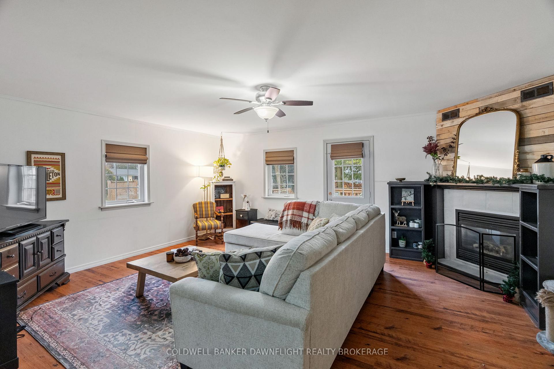 Photo 21 of 133 King Street, North Middlesex, Parkhill — HOMEH