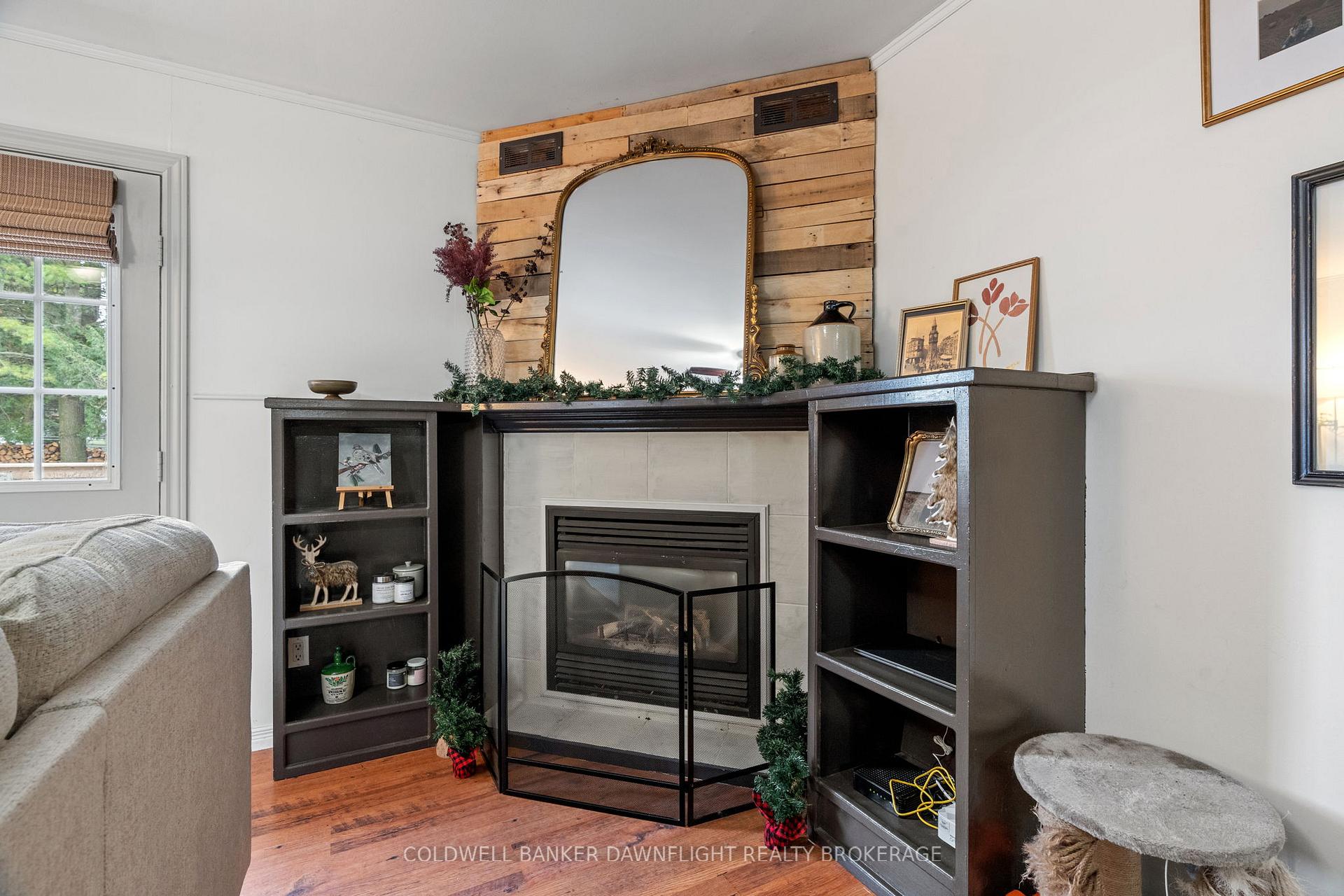 Photo 24 of 133 King Street, North Middlesex, Parkhill — HOMEH