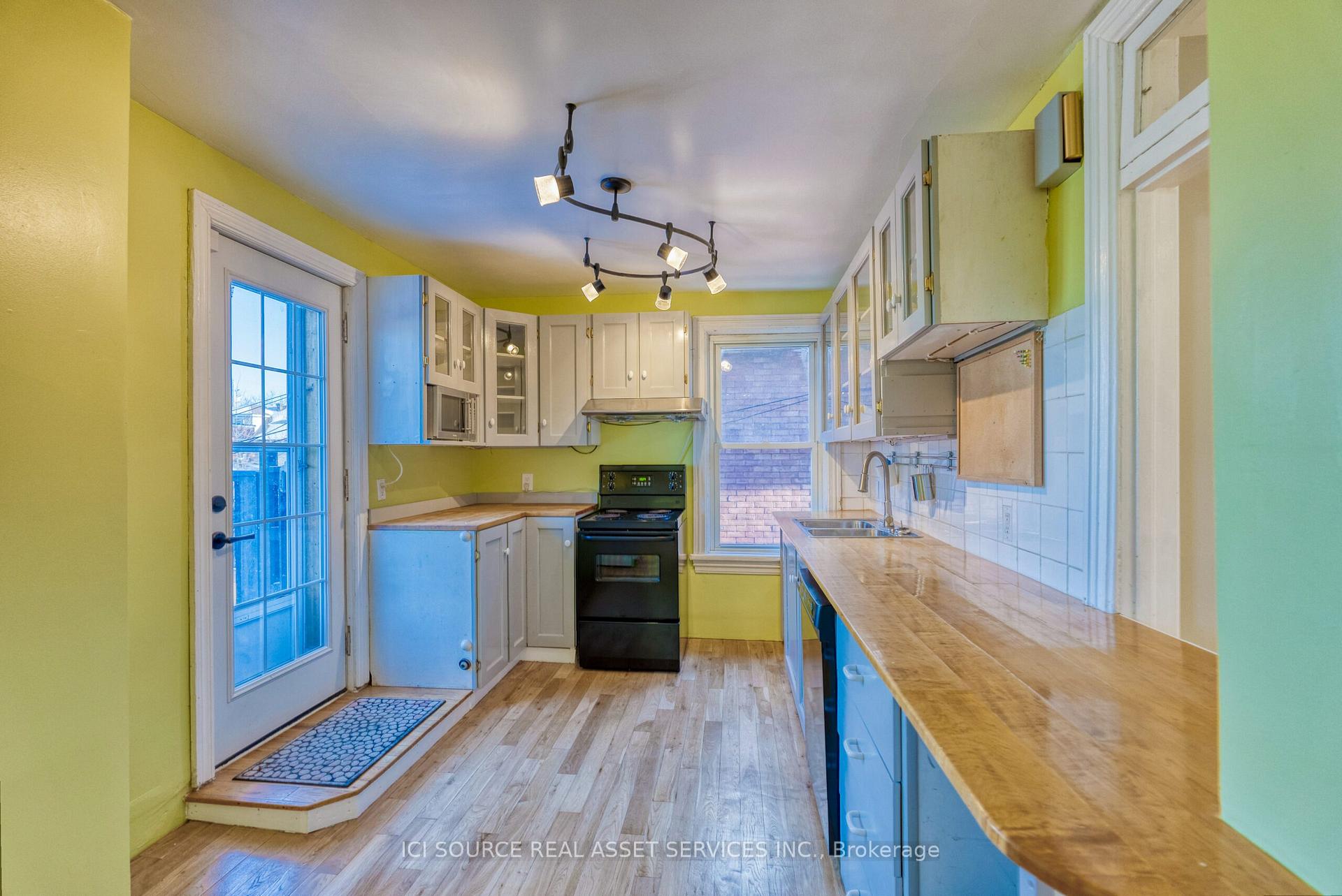 Photo 14 of Unit 2, 263 Flora Street, Ottawa, Ottawa Centre — HOMEH