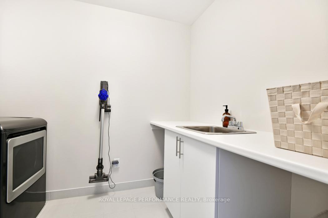 Photo 22 of 713 Cap Diamant Way, Ottawa, Camelot — HOMEH