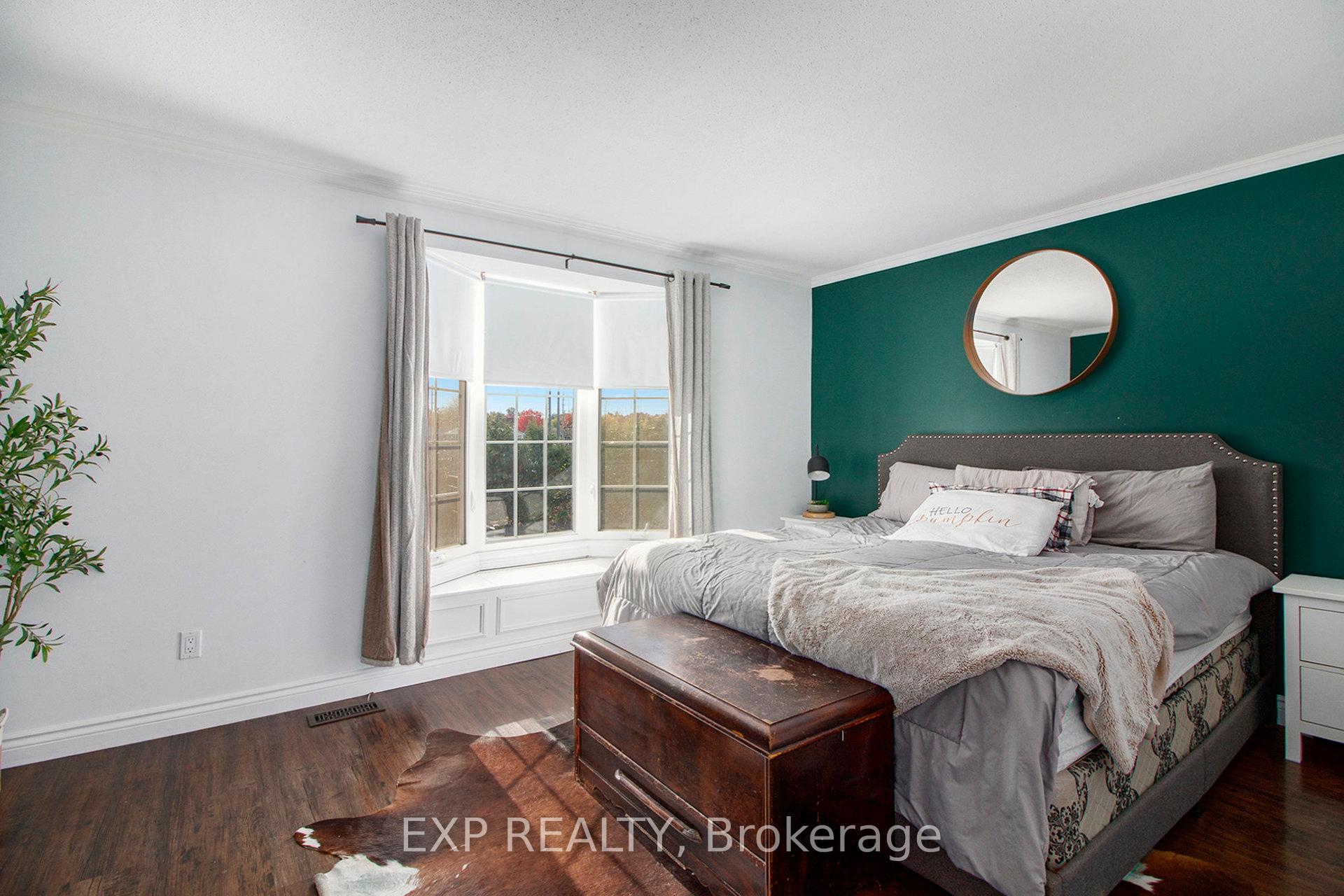 Photo 13 of 1105 Taffy Lane, Ottawa, Convent Glen North — HOMEH