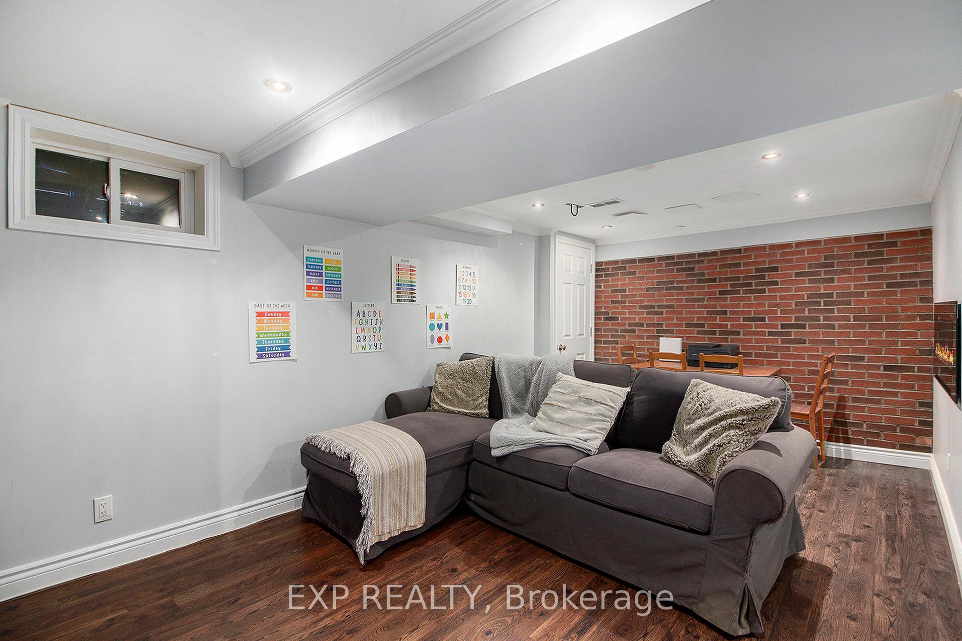 Photo 21 of 1105 Taffy Lane, Ottawa, Convent Glen North — HOMEH